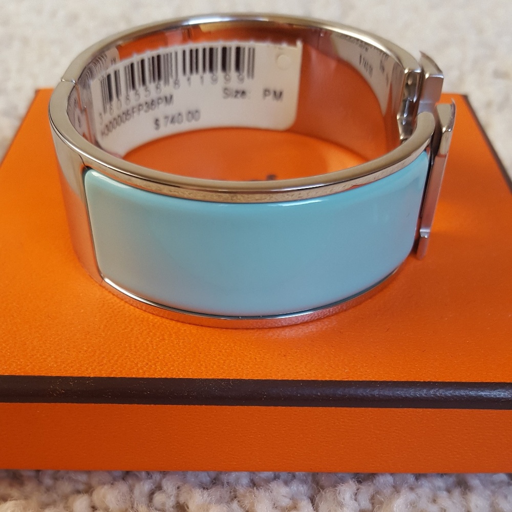 ***SOLD*** NWT Auth HERMES Lagon Clic Clac, sz PM - Picture 7 of 8
